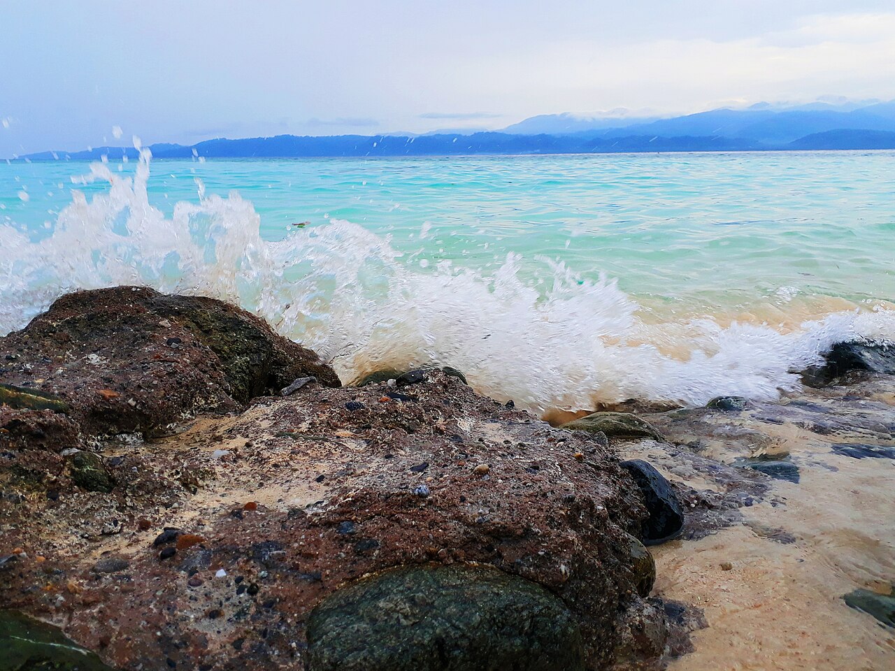 Palu City Tour & Pantai Tanjung Karang